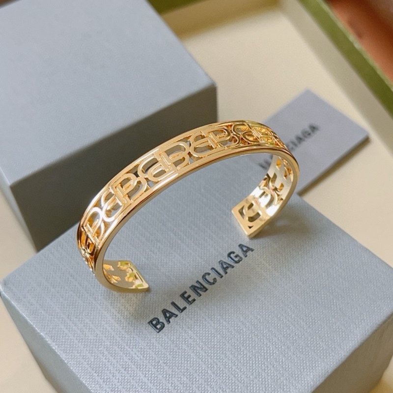 Ba1en*iaga bracelets